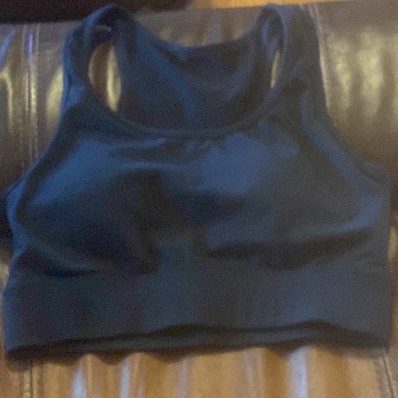 NVGTN performance sports bra - Picture 3 of 4